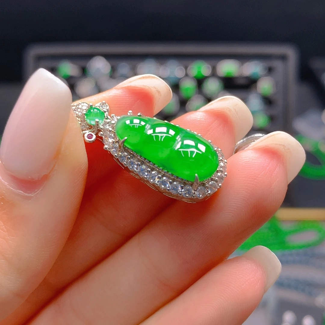 未镶嵌翡翠耳饰天然翡翠