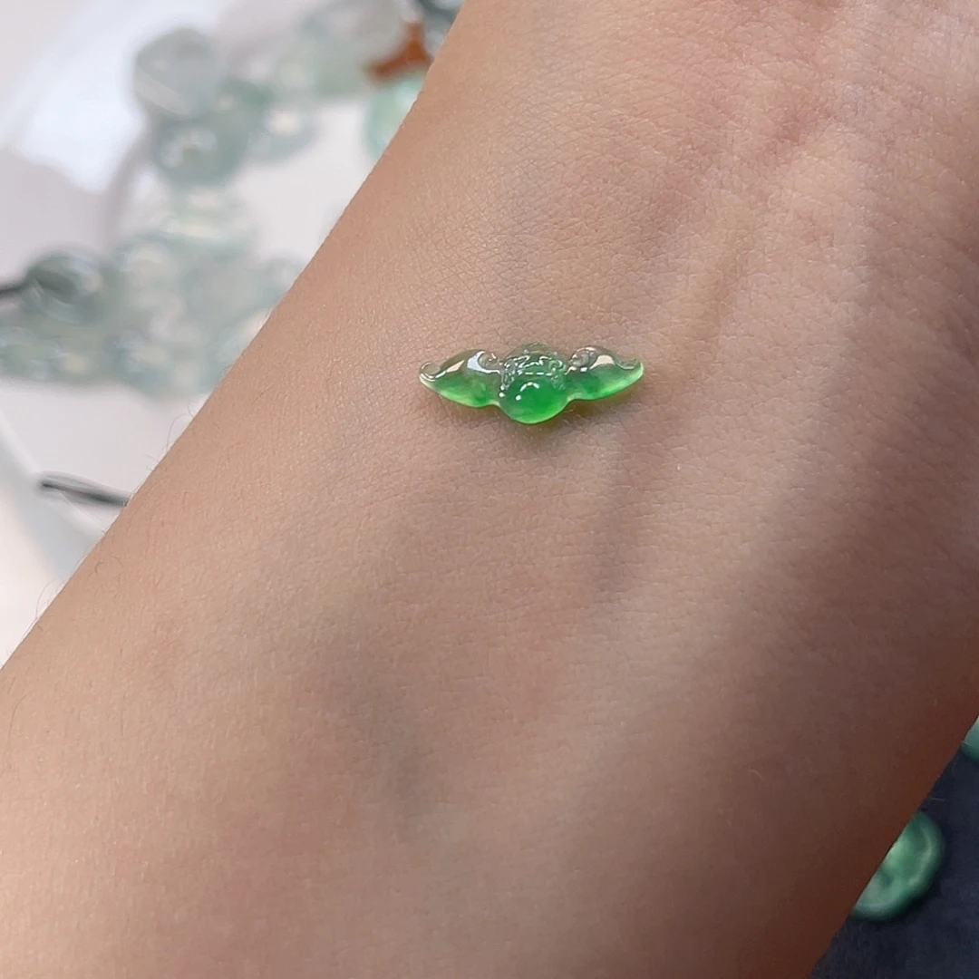 翡翠裸石纯天然A货缅甸翡翠