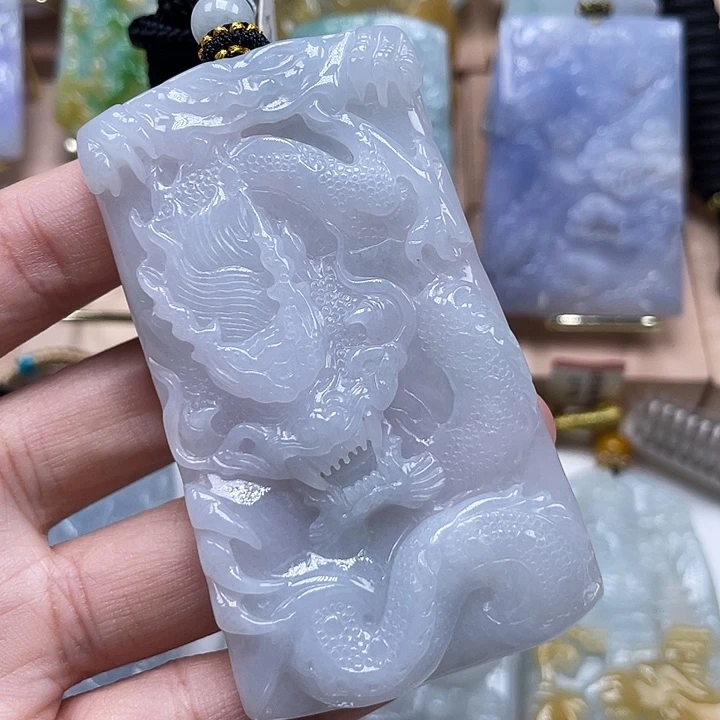 翡翠未镶嵌颈饰爱**爱天然