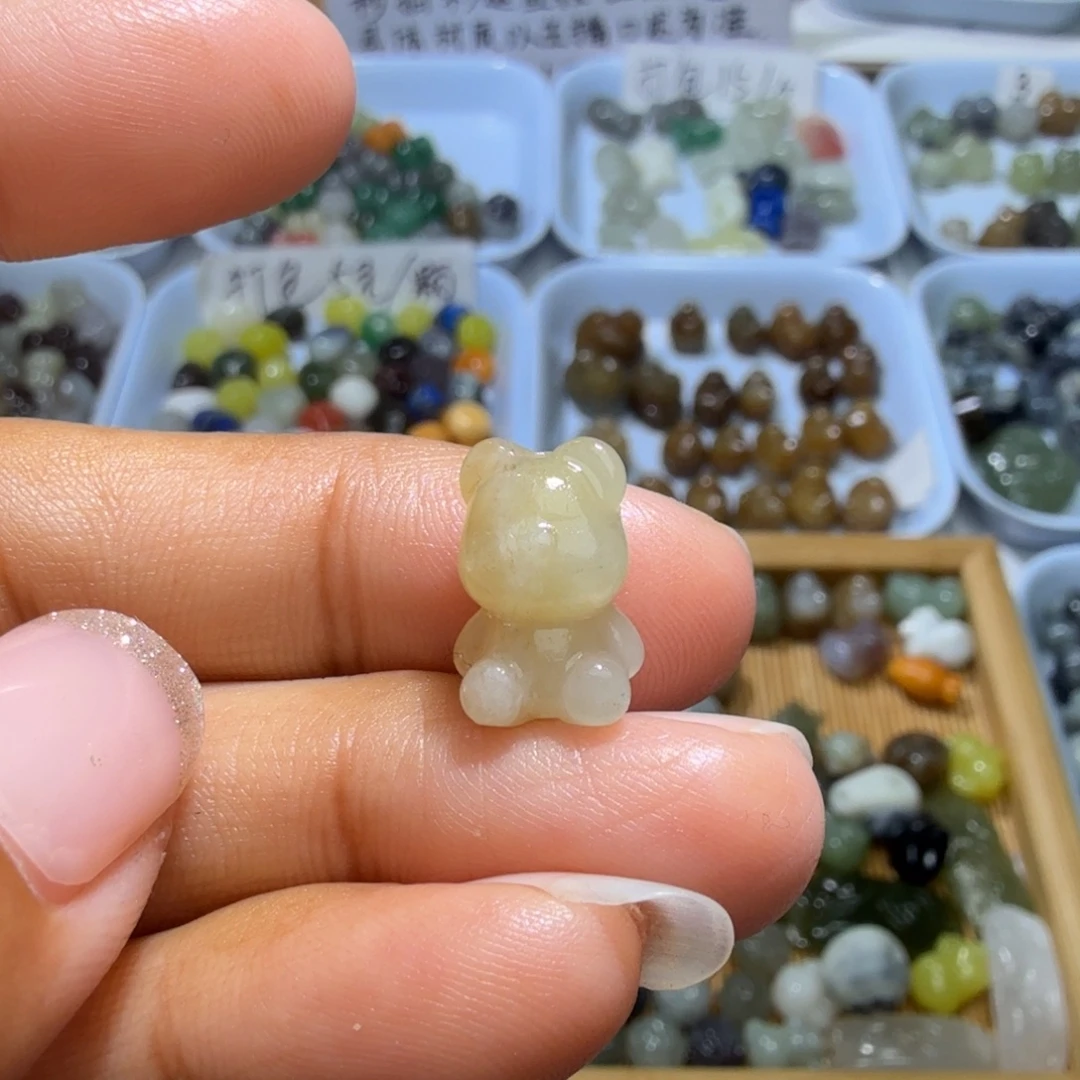 和田玉未镶嵌珠宝奇石