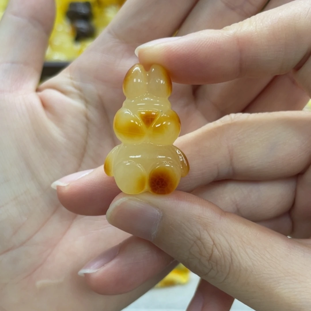 琥珀未镶嵌裸石天然琥珀