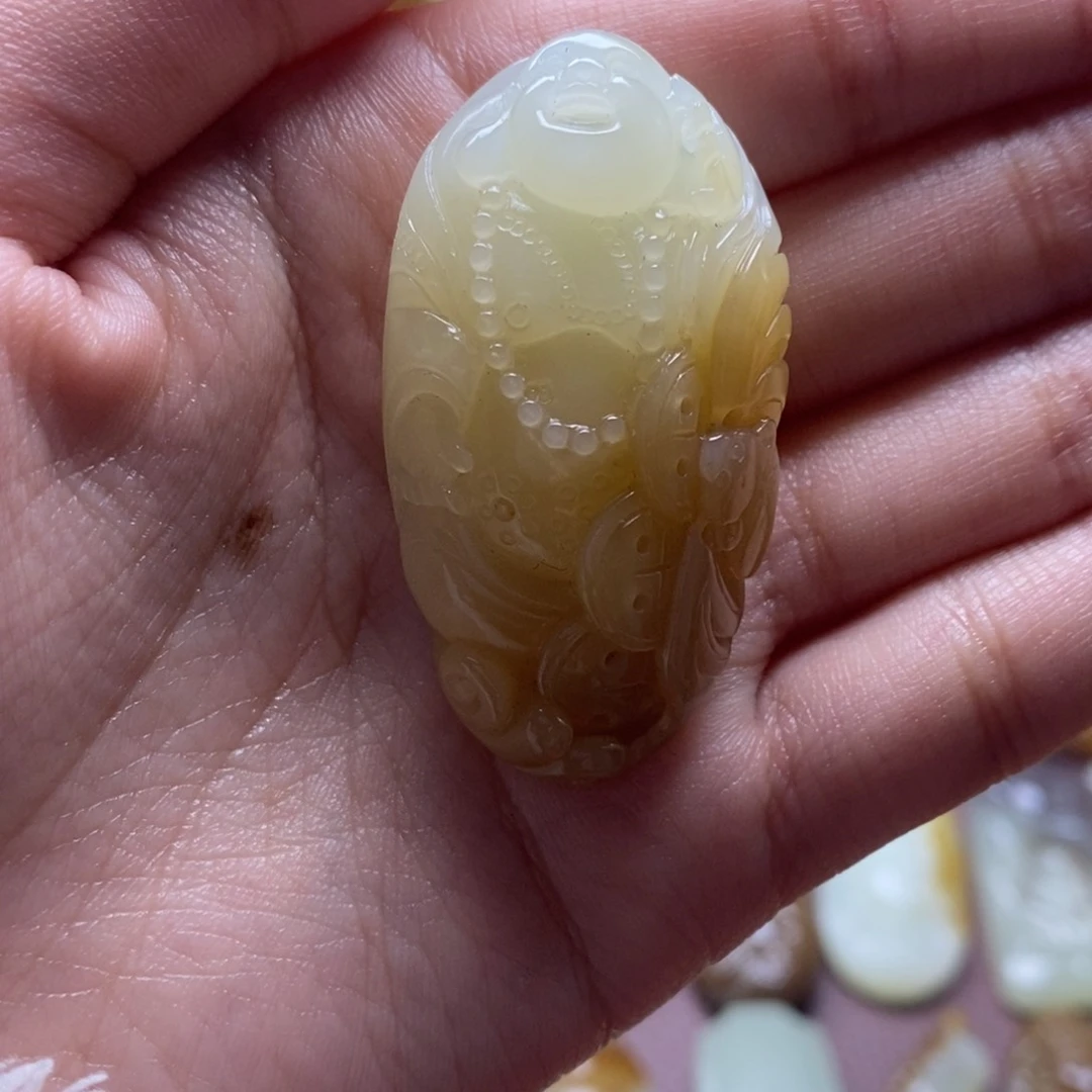 吊坠(不含链)未镶嵌和田玉（糖玉）程*主