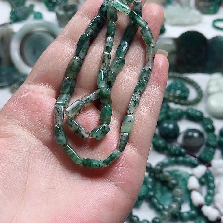 未镶嵌独山玉吊坠