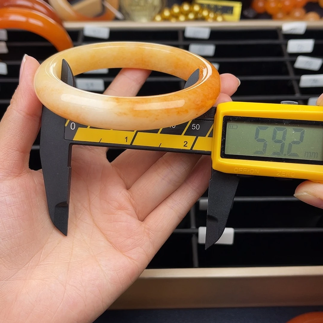 合金石英质玉（黄龙玉）手镯茄山老油料福利43号