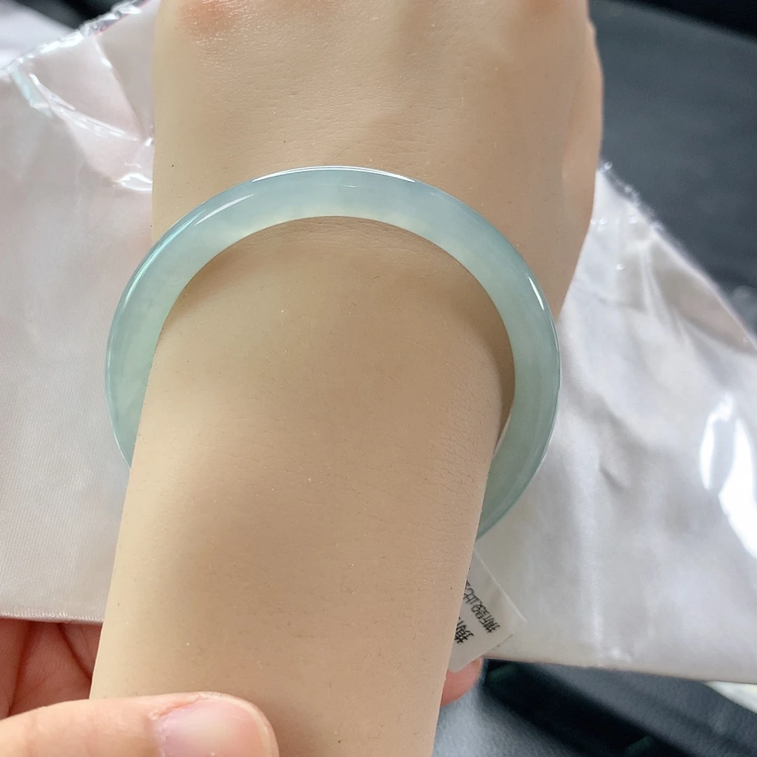 未镶嵌手镯（圆镯）翡翠冰透起荧光小灯泡①②⑥