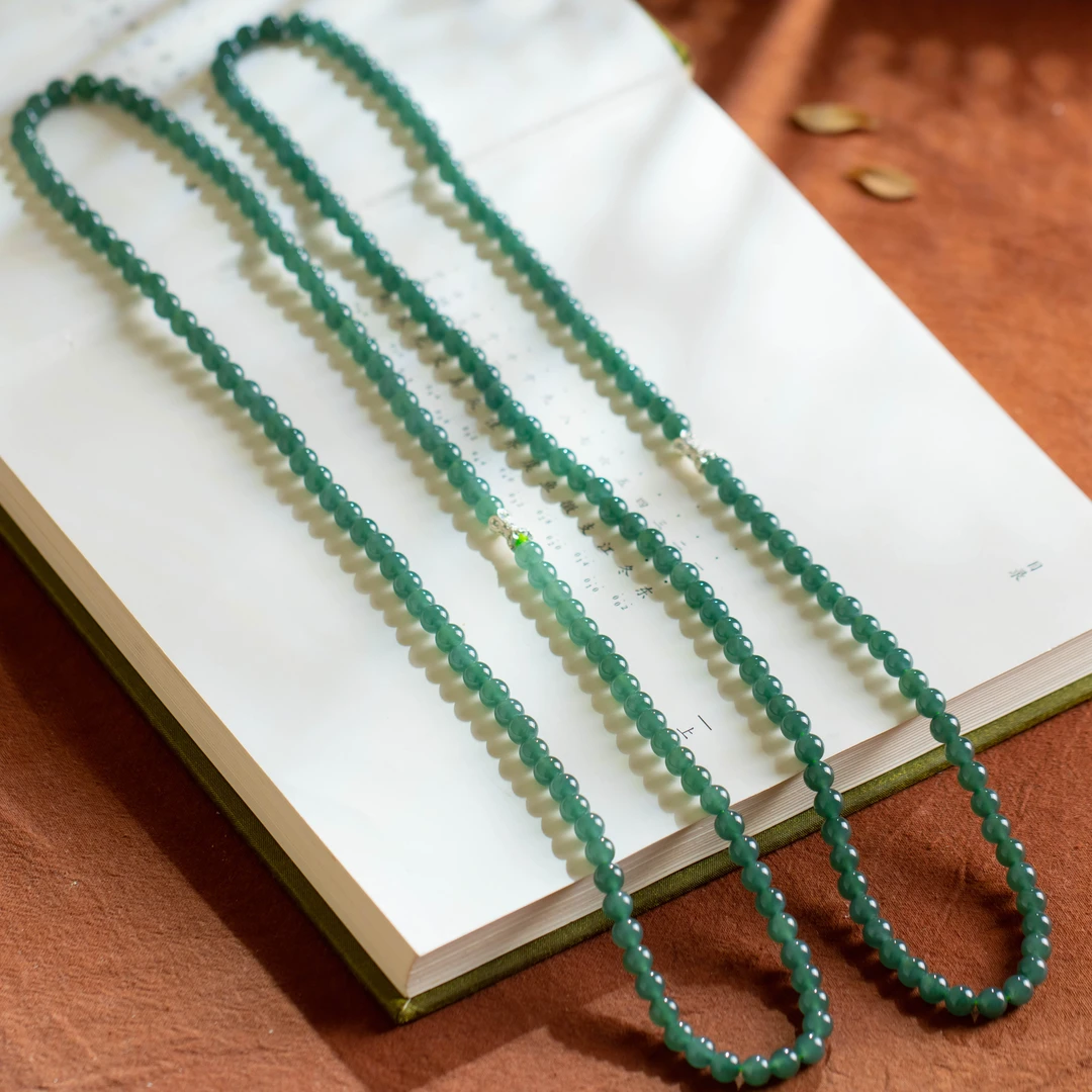 翡翠圆珠毛衣链(多样性发货 发其一)