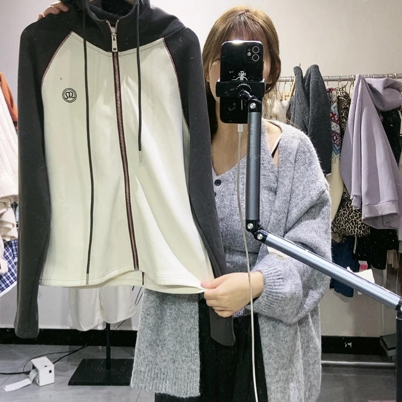 【闪购商品】灰色开衫