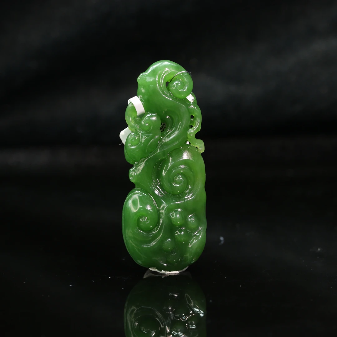 12和田玉俄七碧玉吊坠/600289保利厦门拍卖