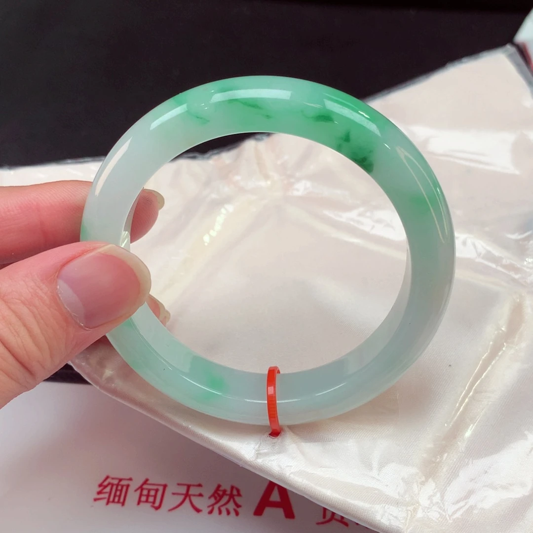 未镶嵌手镯翡翠057