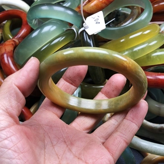 蛇纹石玉手镯未镶嵌J****g