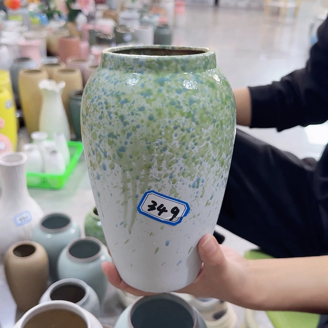 小***2349号陶瓷高20厘米微瑕一个