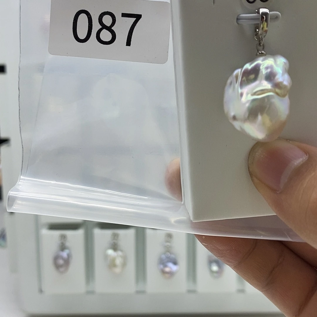 淡水珍珠………..合金