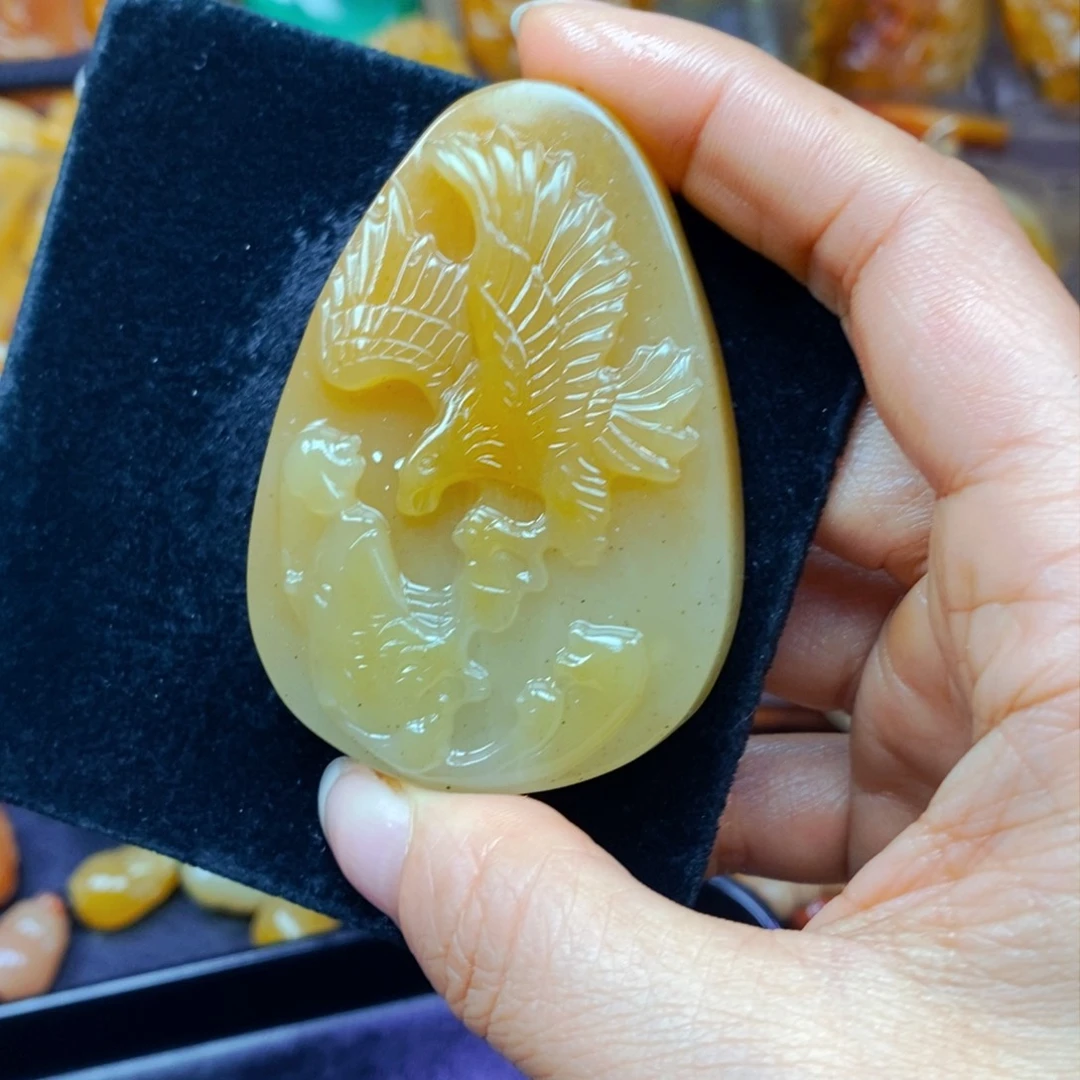 未镶嵌石英质玉（黄龙玉）吊坠(不含链)