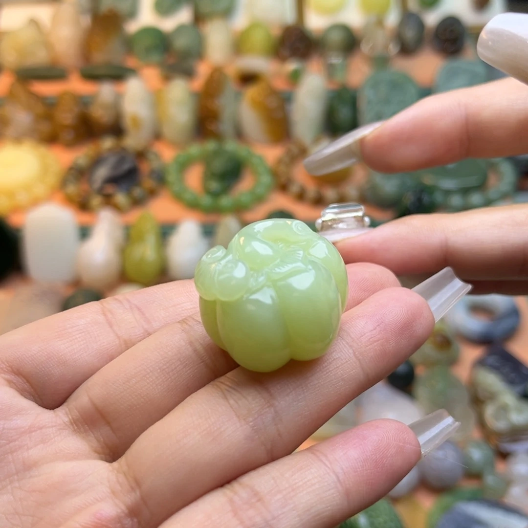 和田玉颈饰未镶嵌A****洁