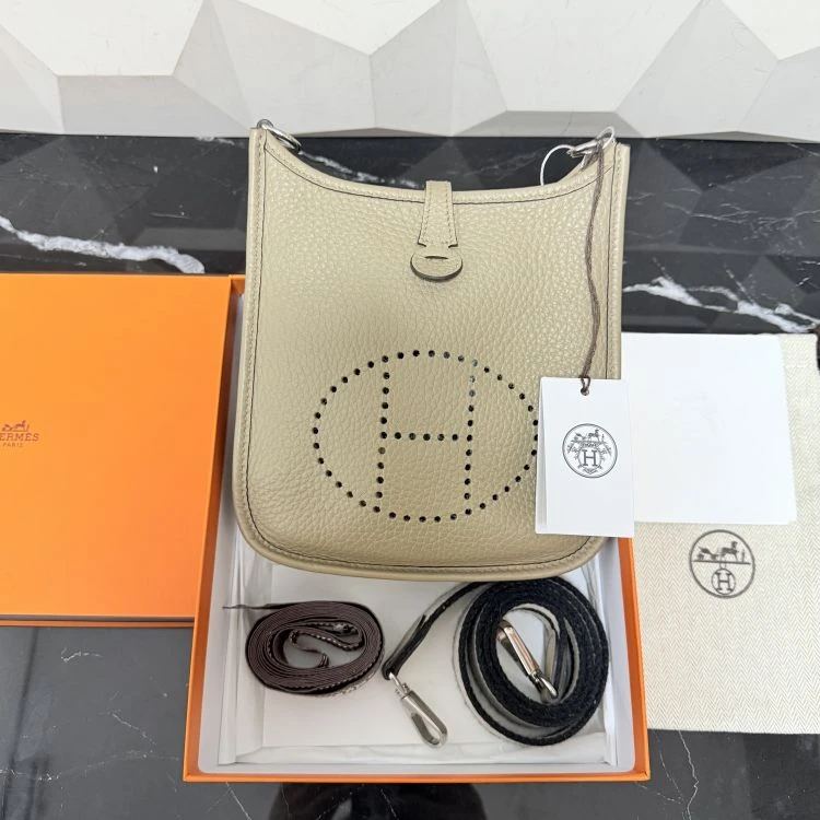 未使用/爱马仕/包包/[251124XZWC]/C14043718341