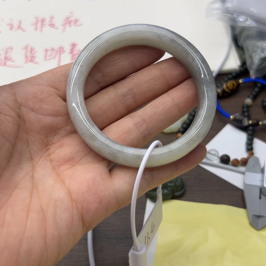 和田玉未镶嵌手镯56.5圈围532