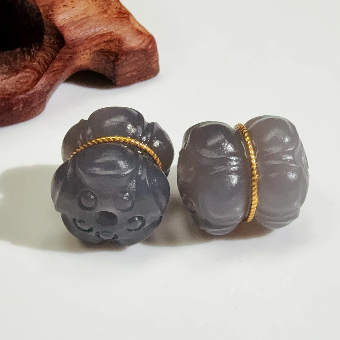 【伟伟鉴定】和田玉 18k金镶 烟紫莲花 12/11 单珠多样性发货发一件