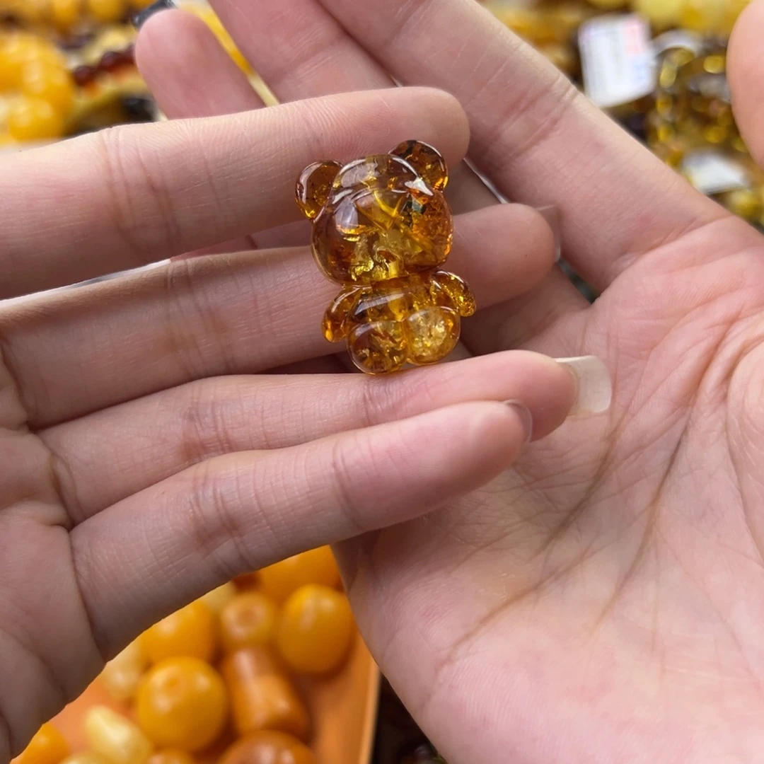 琥珀珠宝奇石未镶嵌