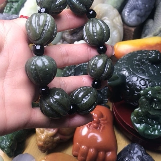 和田玉（糖玉）未镶嵌挂件