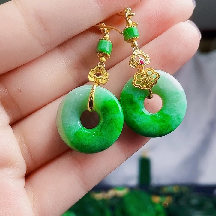 翡翠银S925镶嵌颈饰多样性