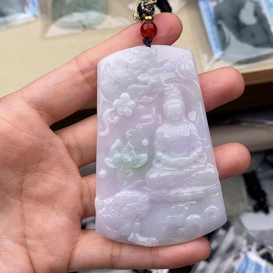 翡翠未镶嵌颈饰一