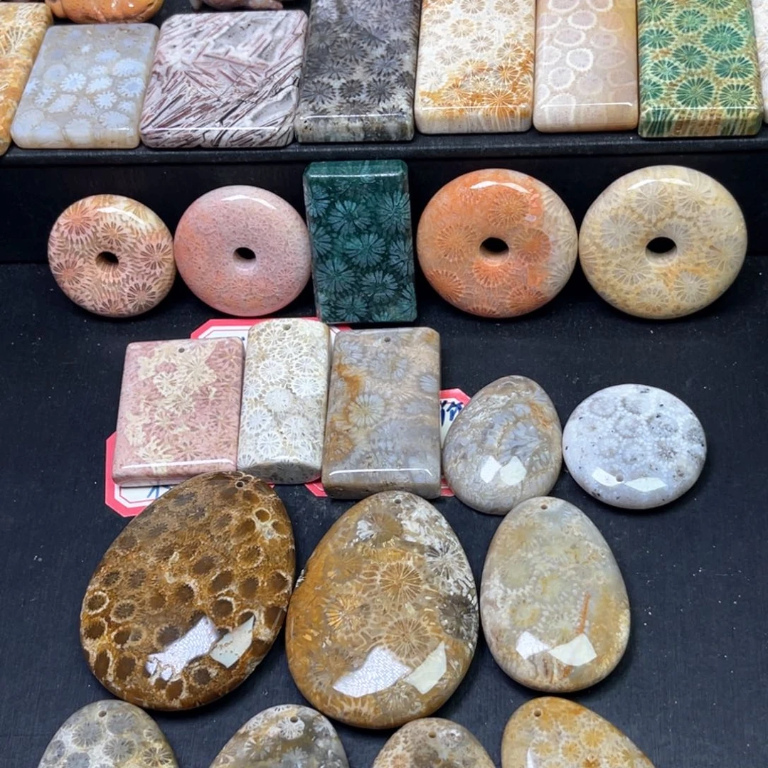 硅化珊瑚(珊瑚玉)吊坠未镶嵌