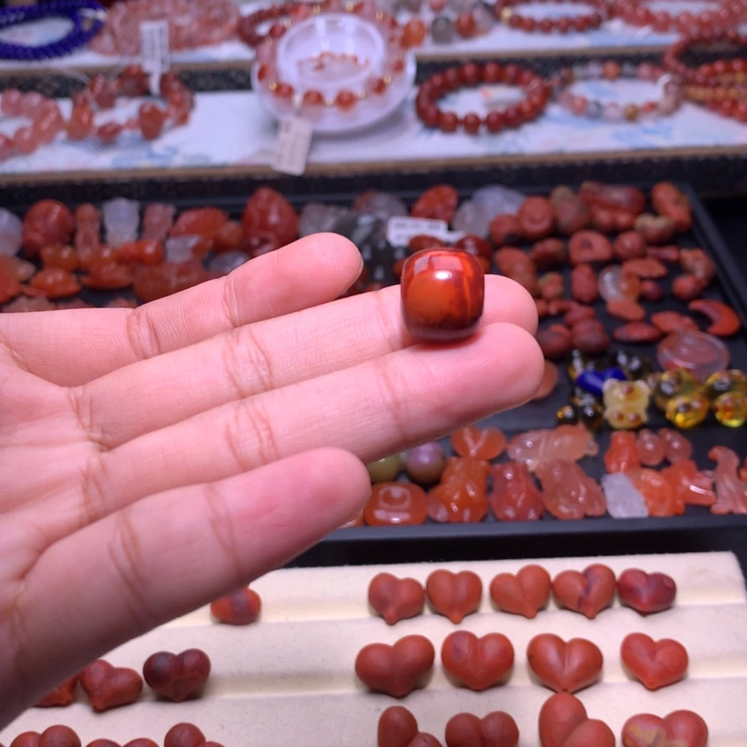 南红玛瑙未镶嵌珠宝半成品