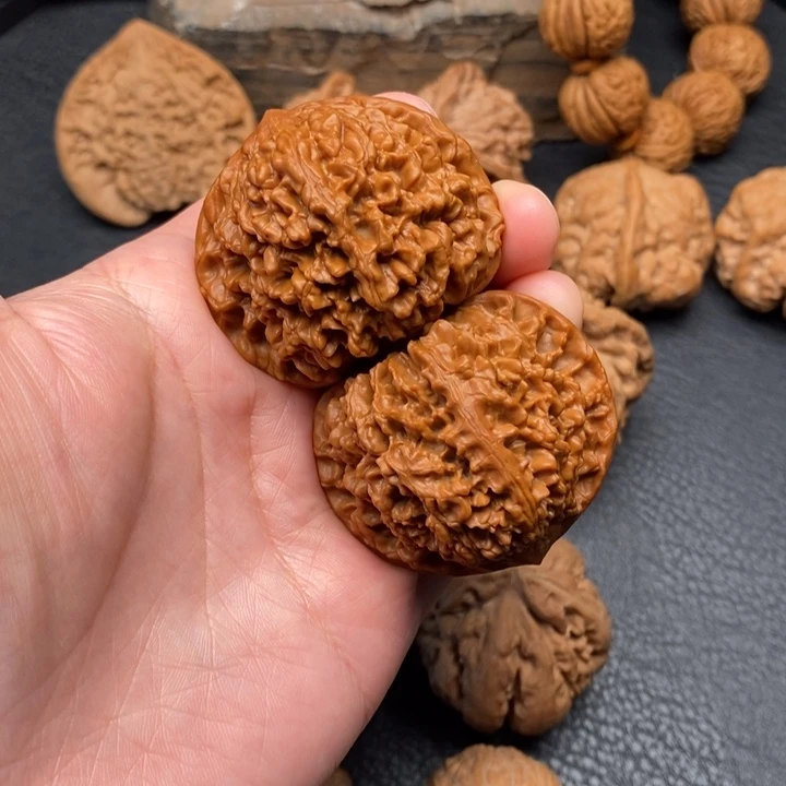 桃核把件尺寸44.9星星