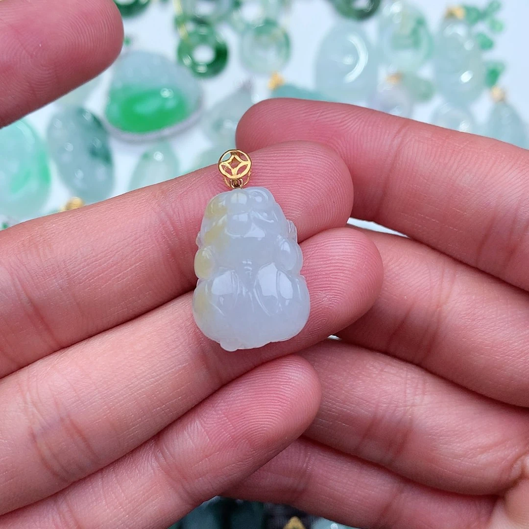 翡翠吊坠(不含链)18K金镶嵌