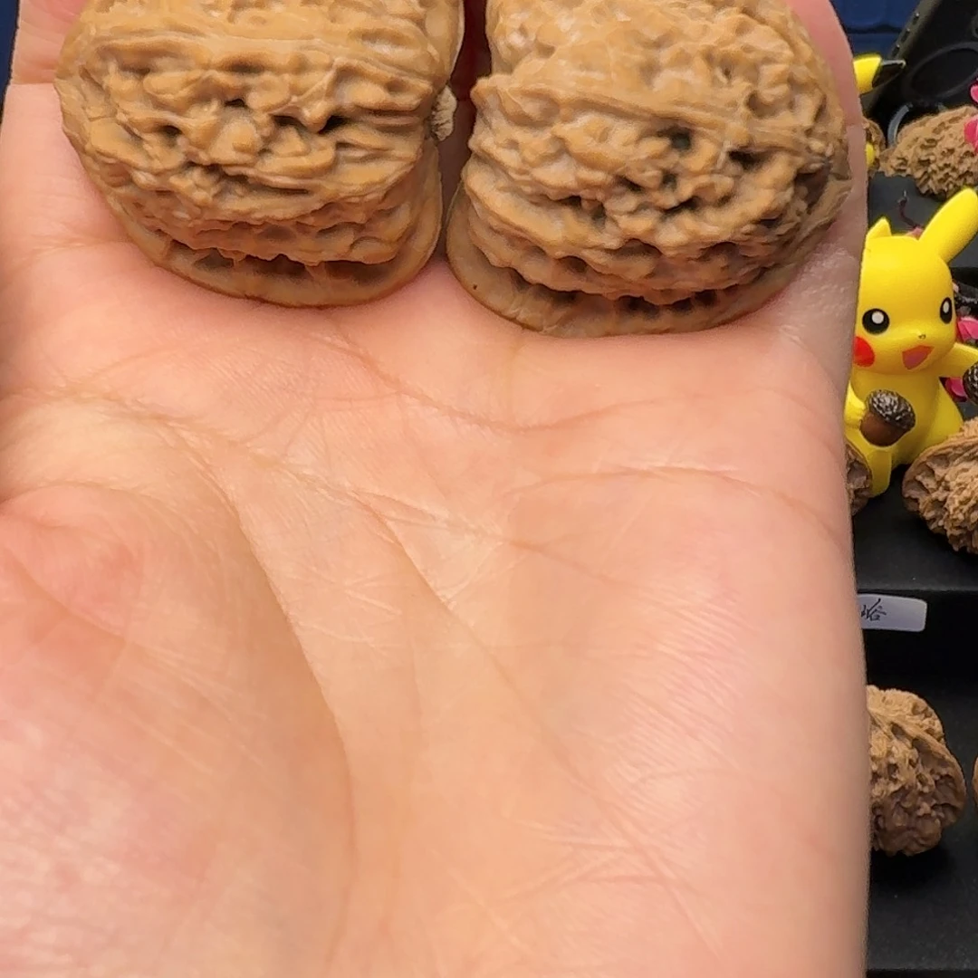 【闪购商品】桃核把件文玩核桃三角白