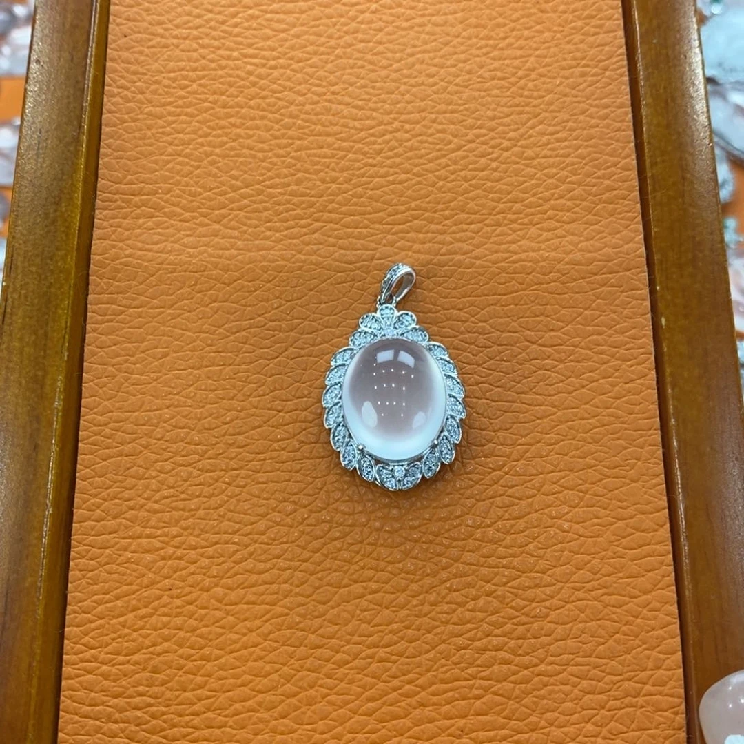 石英质玉吊坠(赠链)银S925镶嵌
