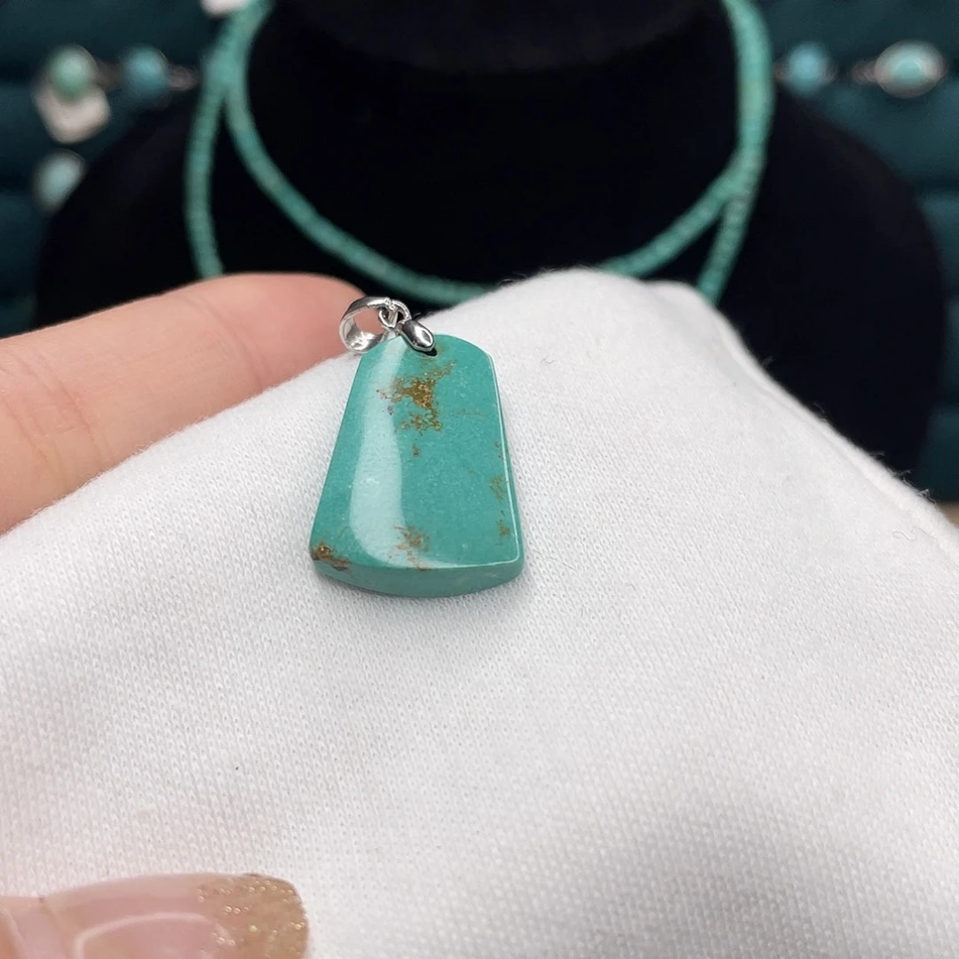 绿松石绿松石未镶嵌