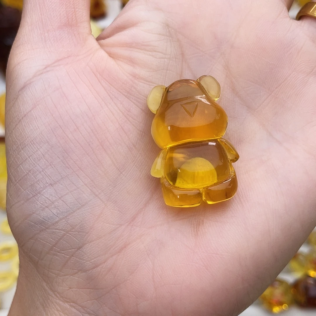 琥珀吊坠(赠链)未镶嵌