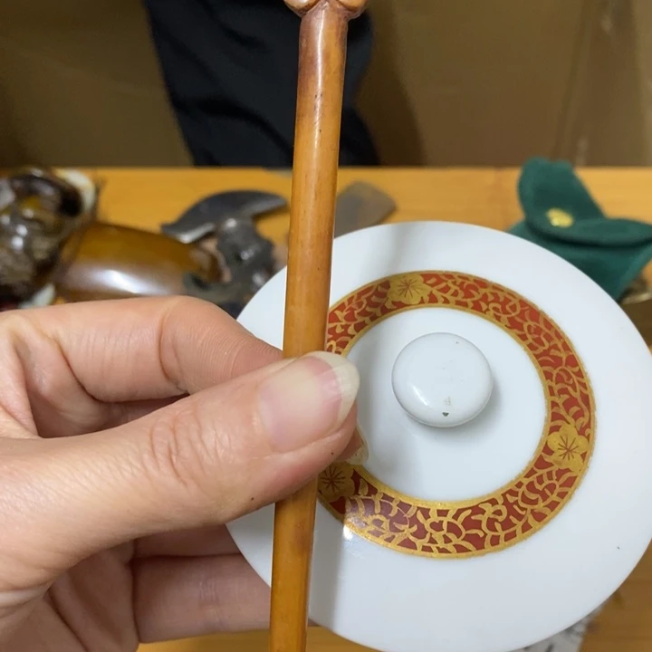瓷片哈中古工艺品一件
