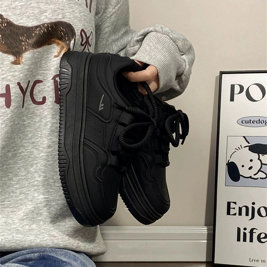 回力女鞋黑武士厚底板鞋女2025新款春季透气百搭情侣鞋工作黑色鞋