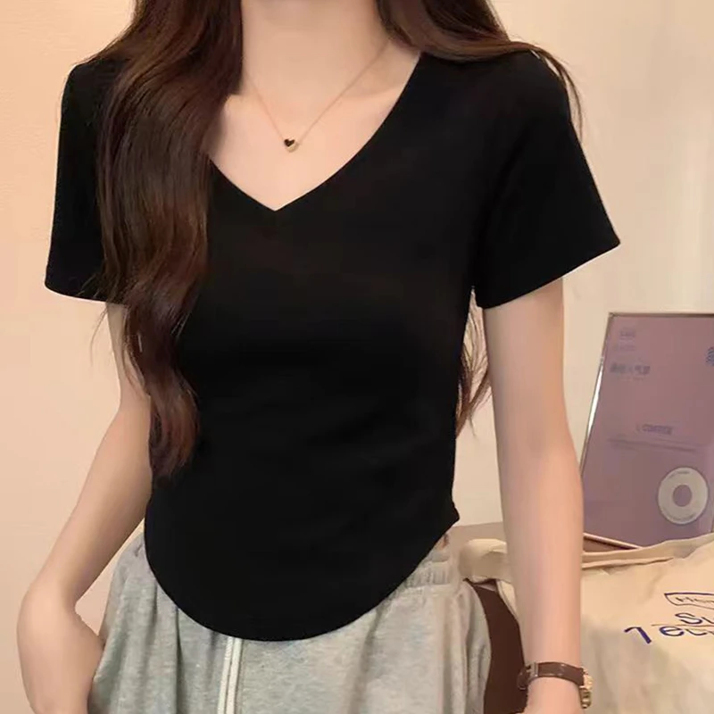 夏季黑色V领t恤女正肩弧形收腰设计感百搭显瘦时尚纯色短袖上衣女