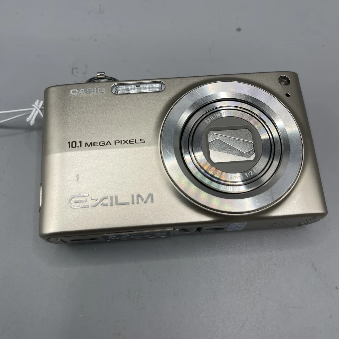 9新 Casio/卡西欧 特价z200 1010万像素4倍光学变焦 屏幕漏液