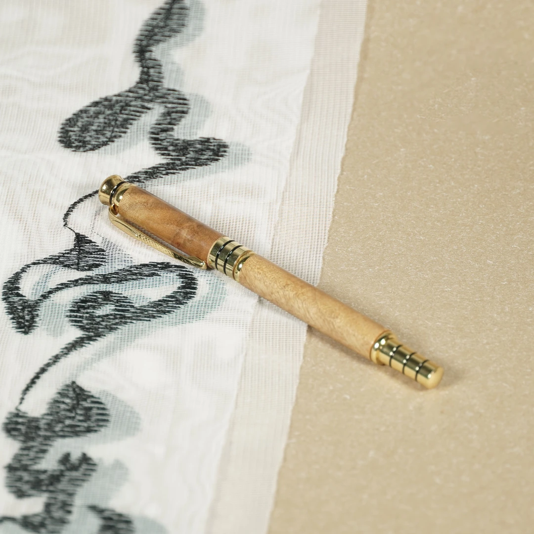 【中国徐州博物馆联名款】小叶桢楠金丝楠 签名笔 手把件