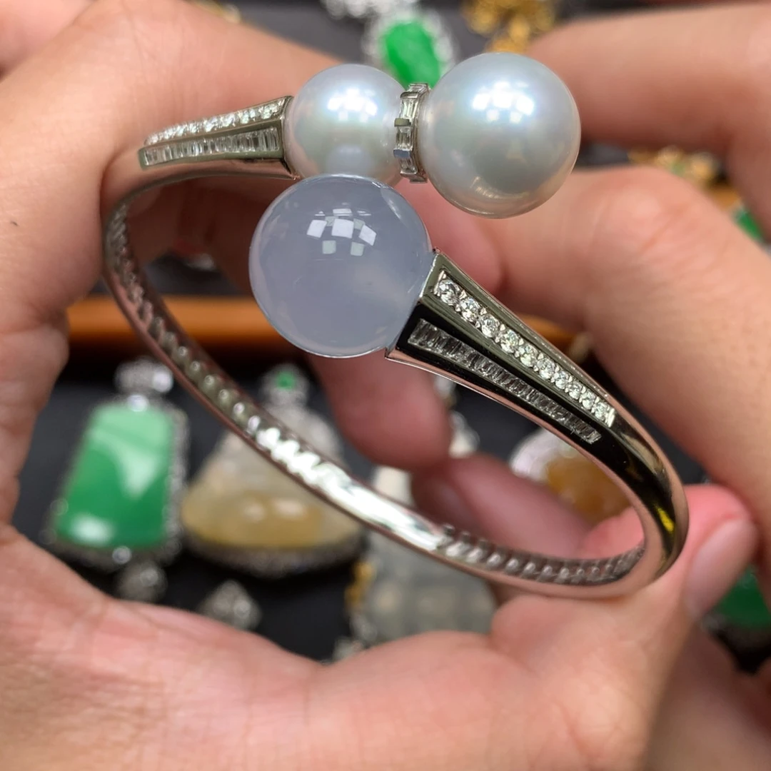 翡翠18K金镶嵌手镯