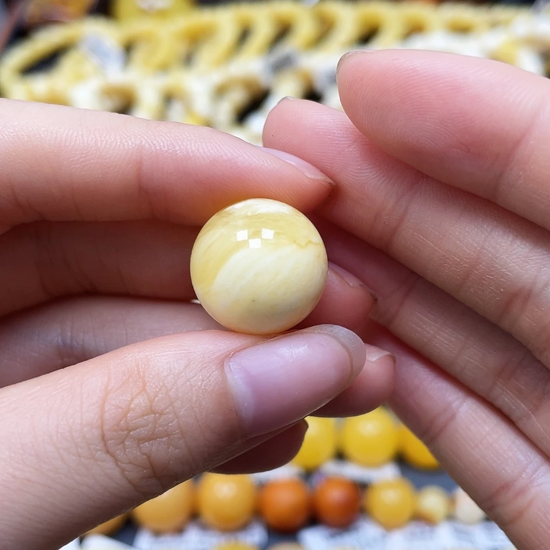 未镶嵌蜜蜡裸石圆珠16.7mm瑕