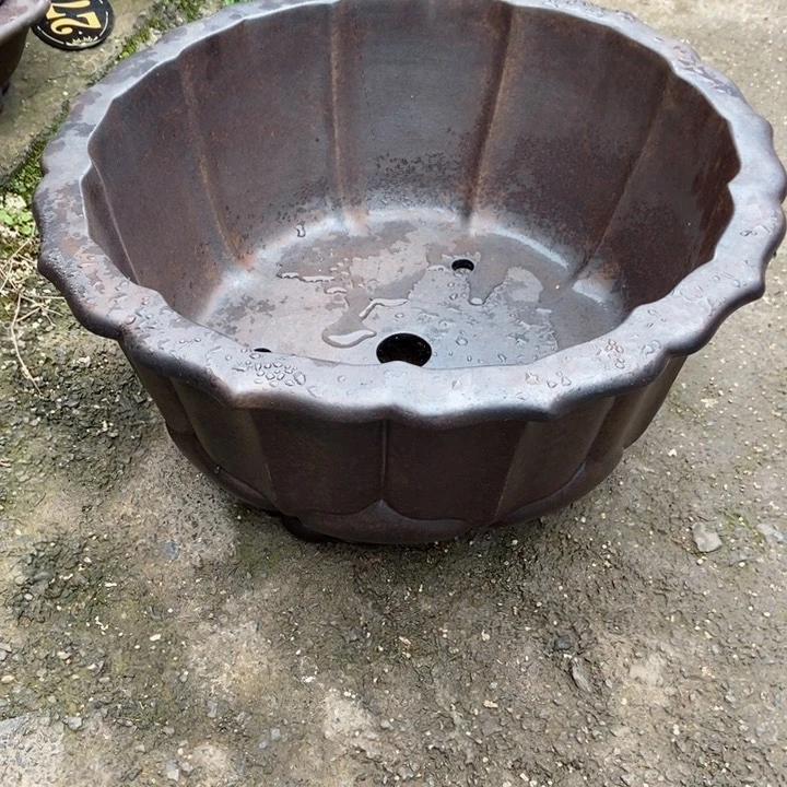 红陶焕*杨冬益紫砂花盆