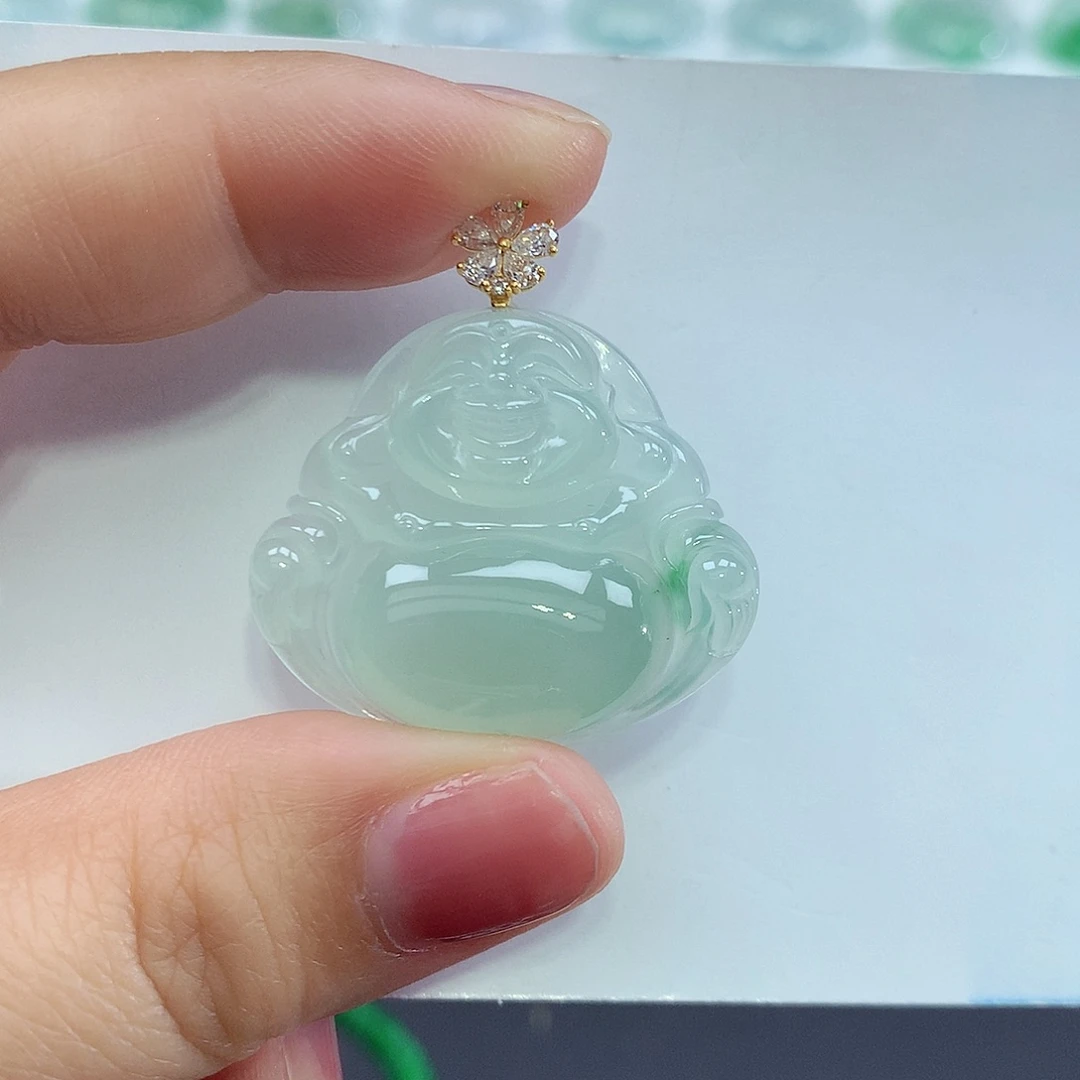 翡翠18K金镶嵌颈饰佛公
