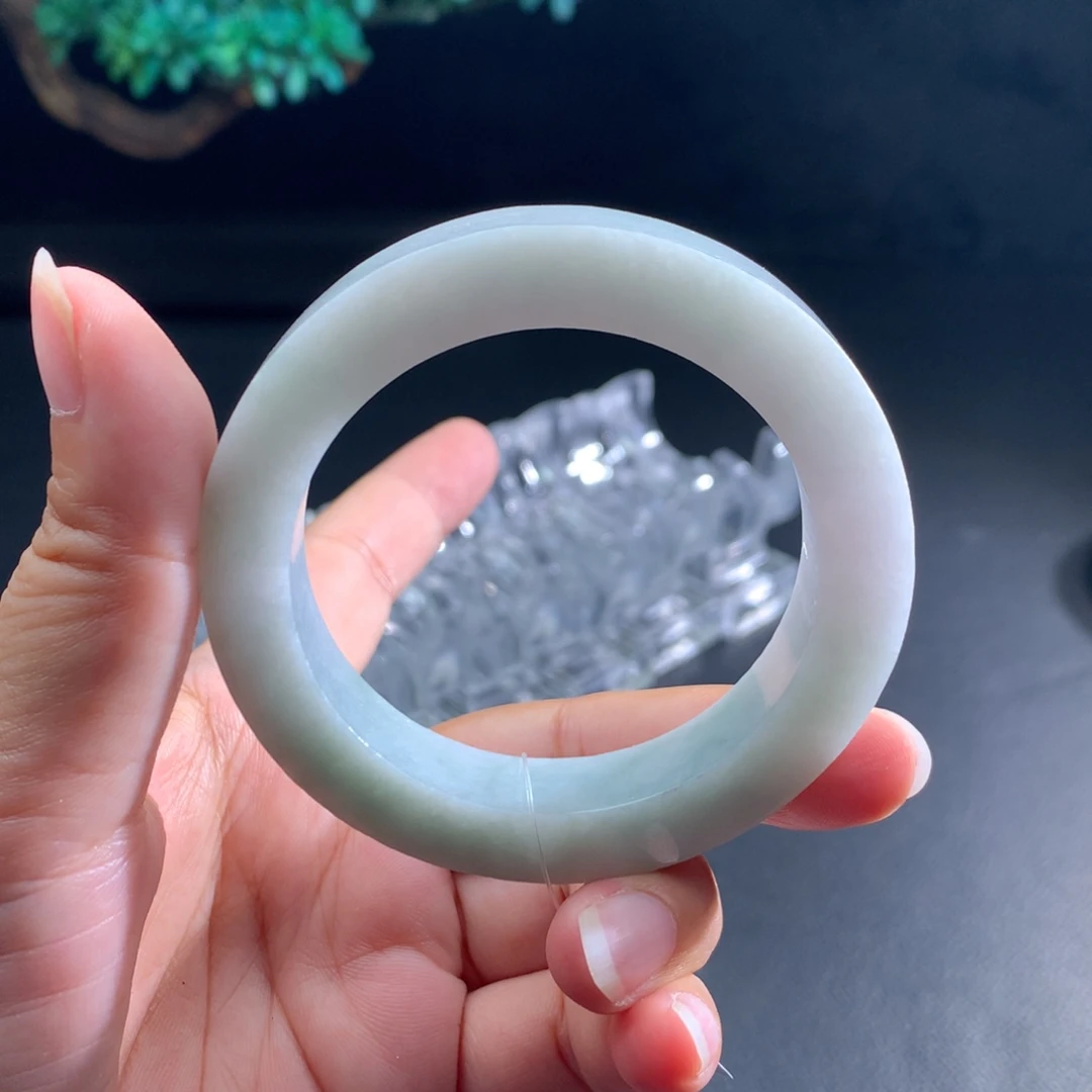 未镶嵌翡翠手镯定制翡翠