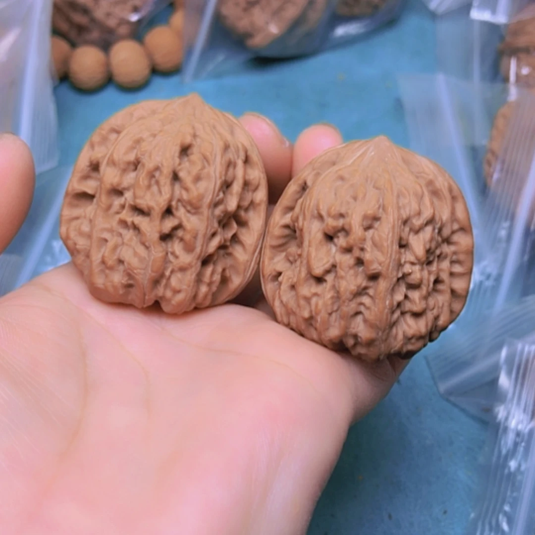 【闪购商品】把件核桃40平谷凹底修尖