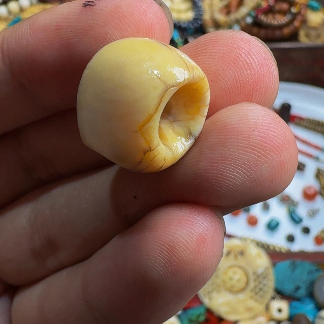 琉璃颈饰藏传琉璃小元素