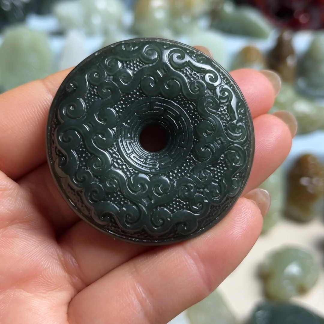 和田玉未镶嵌挂件