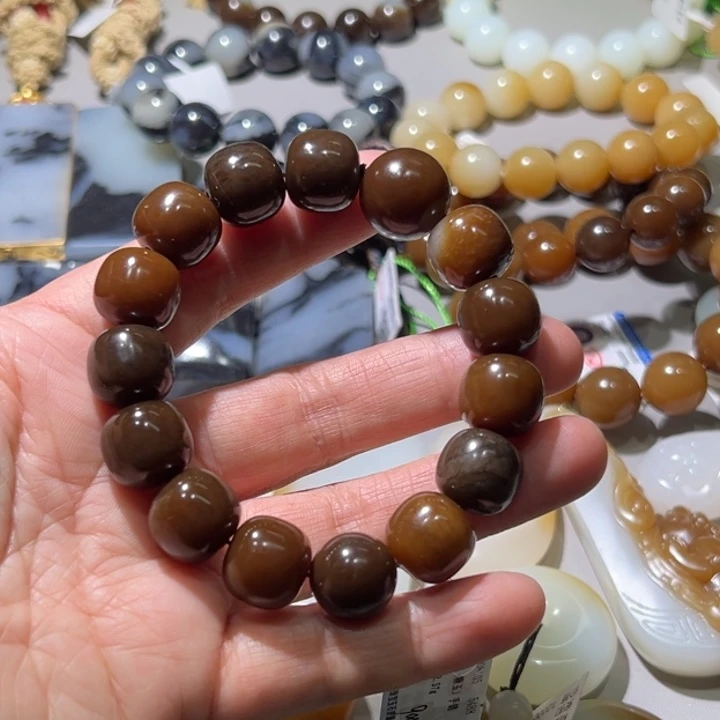 和田玉（糖玉）未镶嵌手链