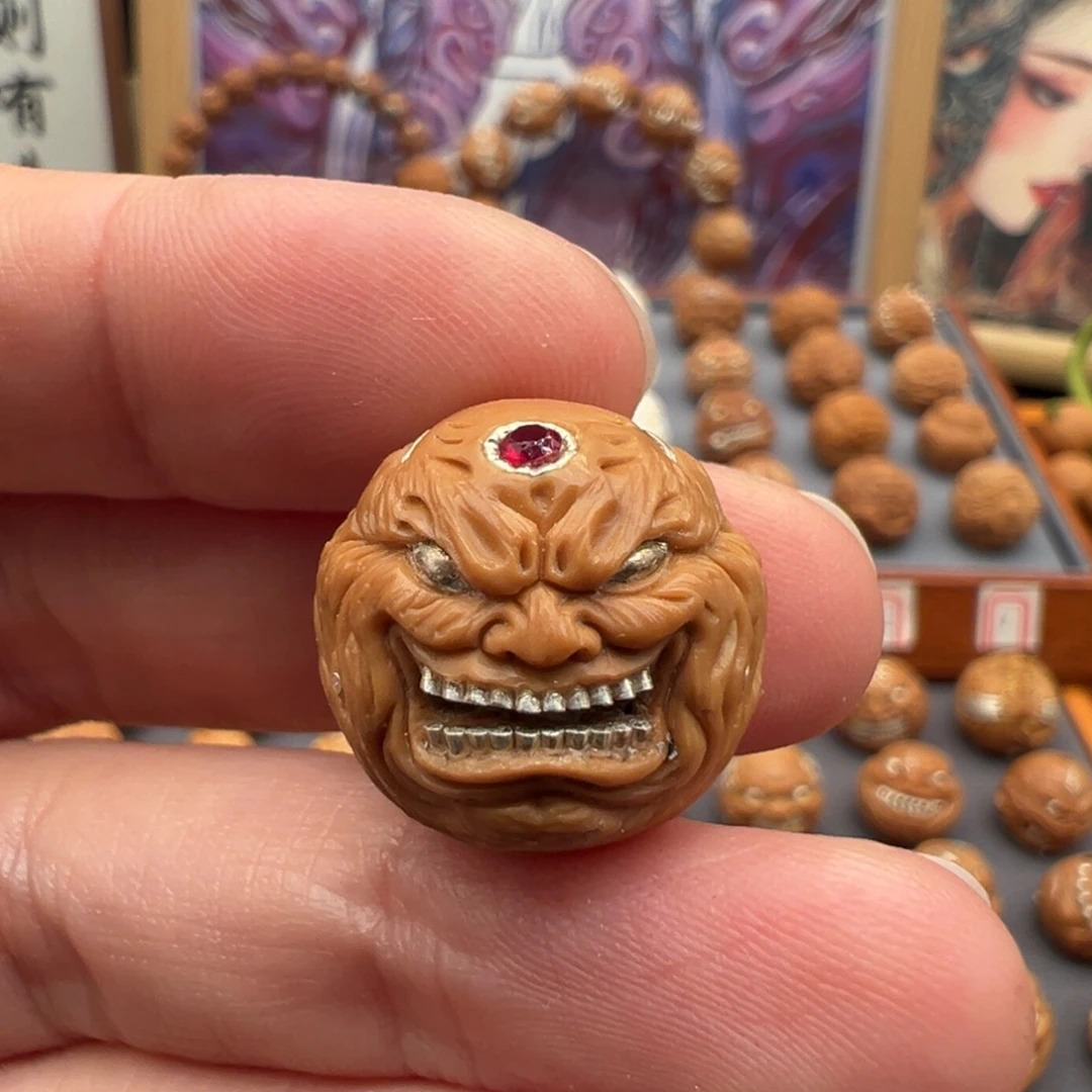 猴头核桃吊坠大牙