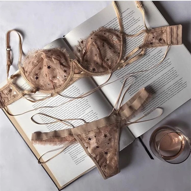 【颖三三福福款】星星刺绣亮片网纱性感镂空梦幻绑带钢圈吊带上衣女