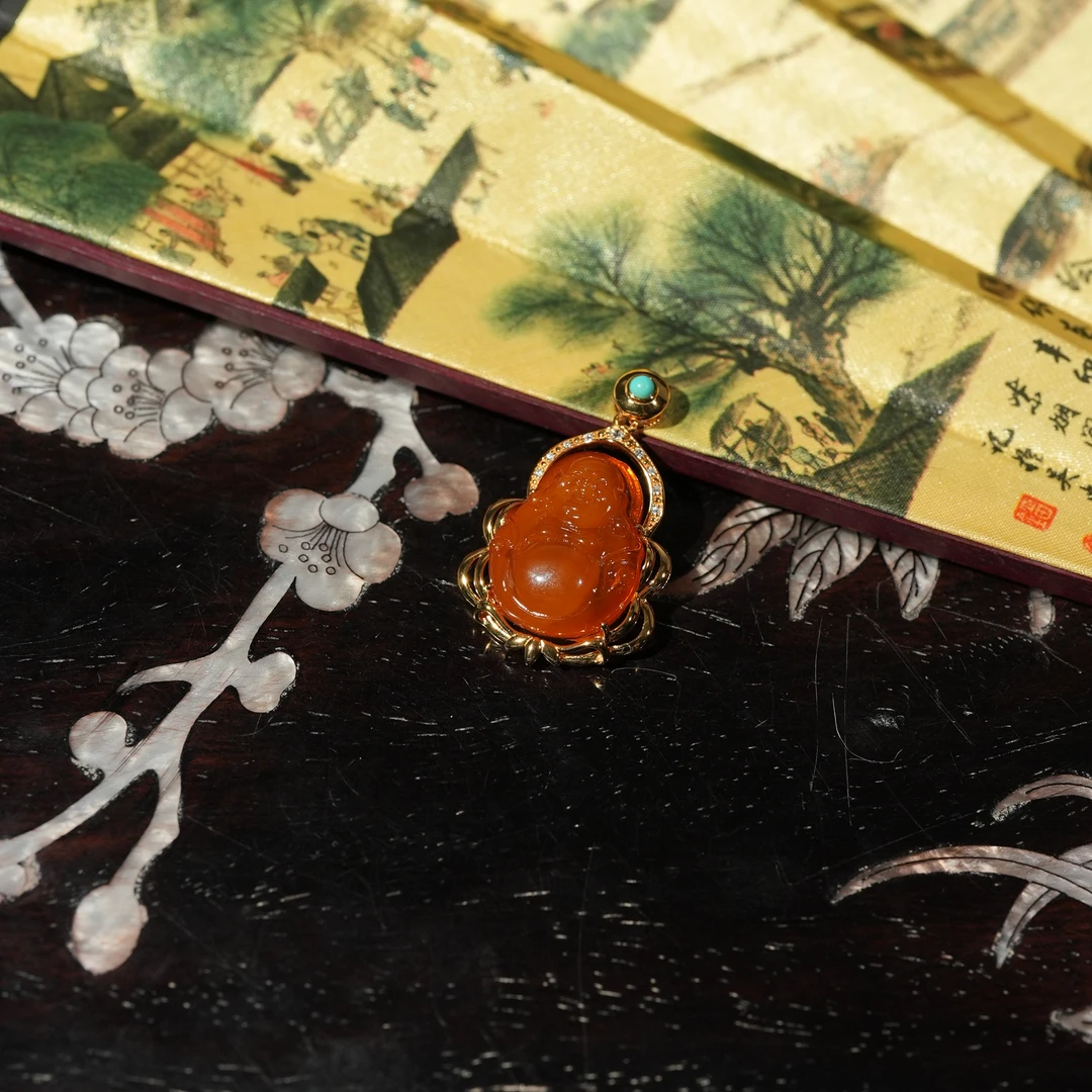 12.17香港王老板-蜜蜡镶嵌吊坠3s32